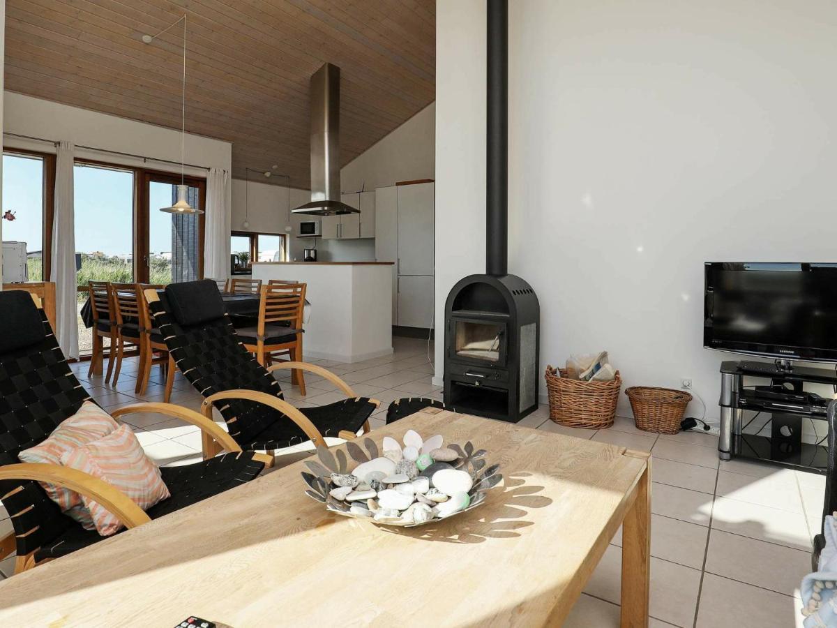 8 Person Holiday Home In Ulfborg Thorsminde Extérieur photo