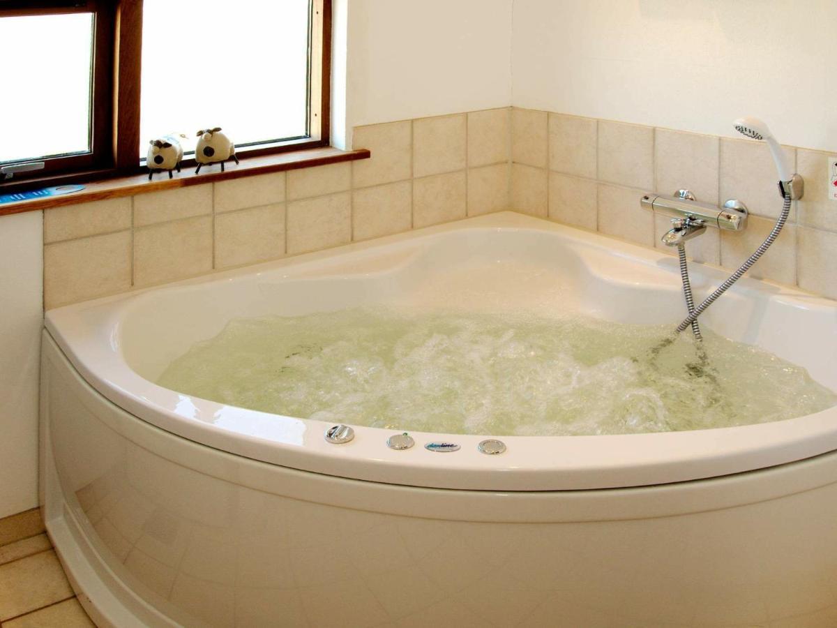 8 Person Holiday Home In Ulfborg Thorsminde Extérieur photo