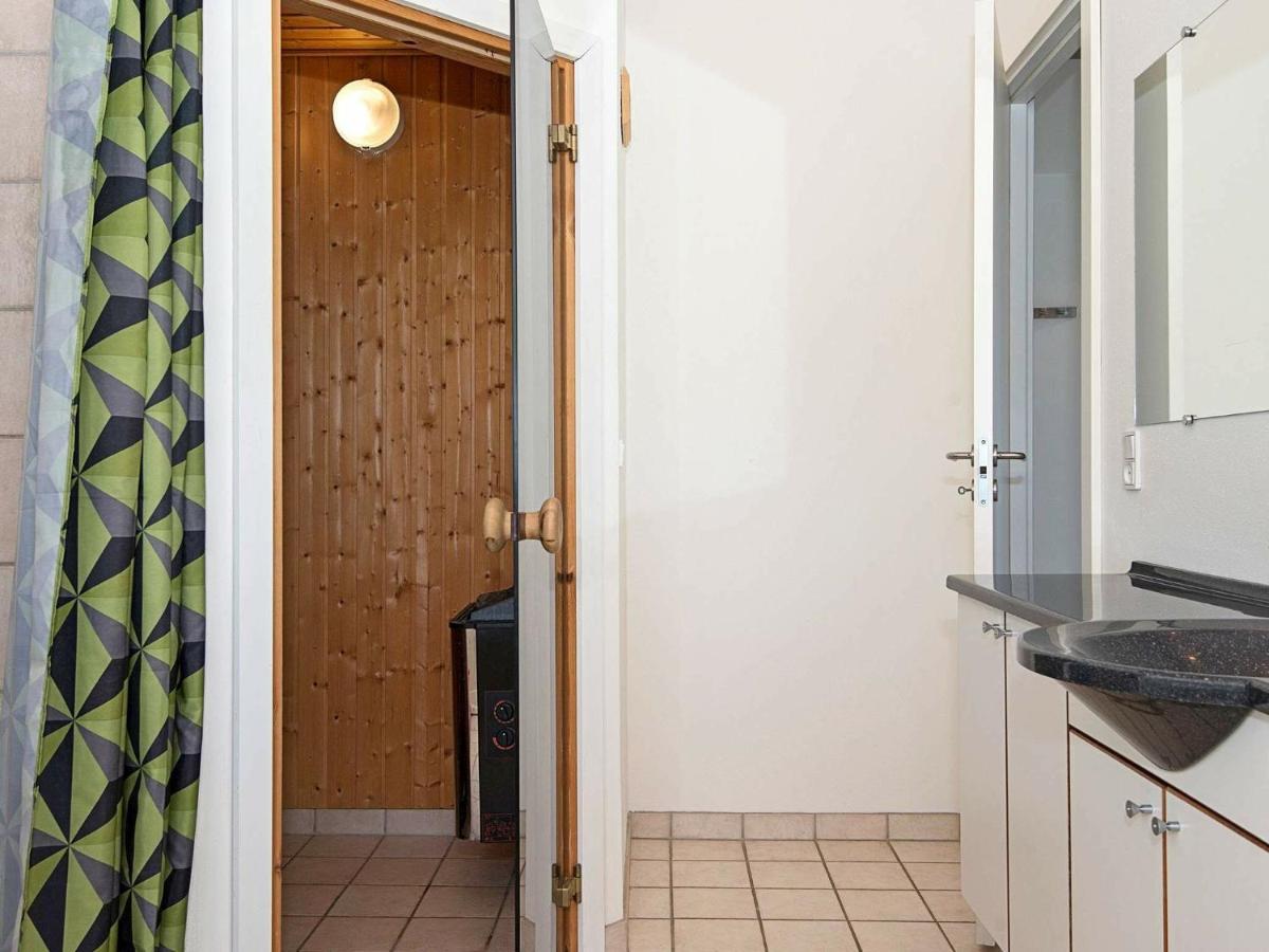 8 Person Holiday Home In Ulfborg Thorsminde Extérieur photo